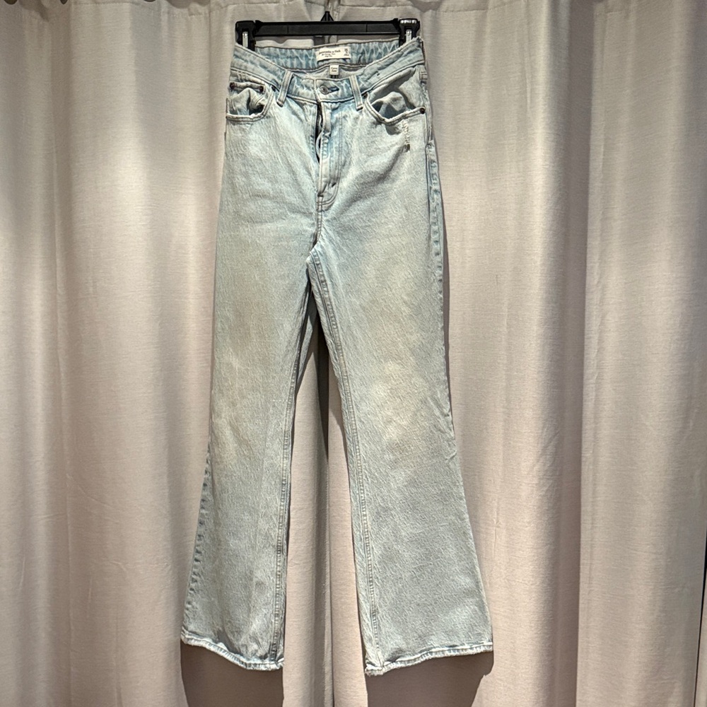 Abercrombie & Fitch Light Blue Women's Jeans